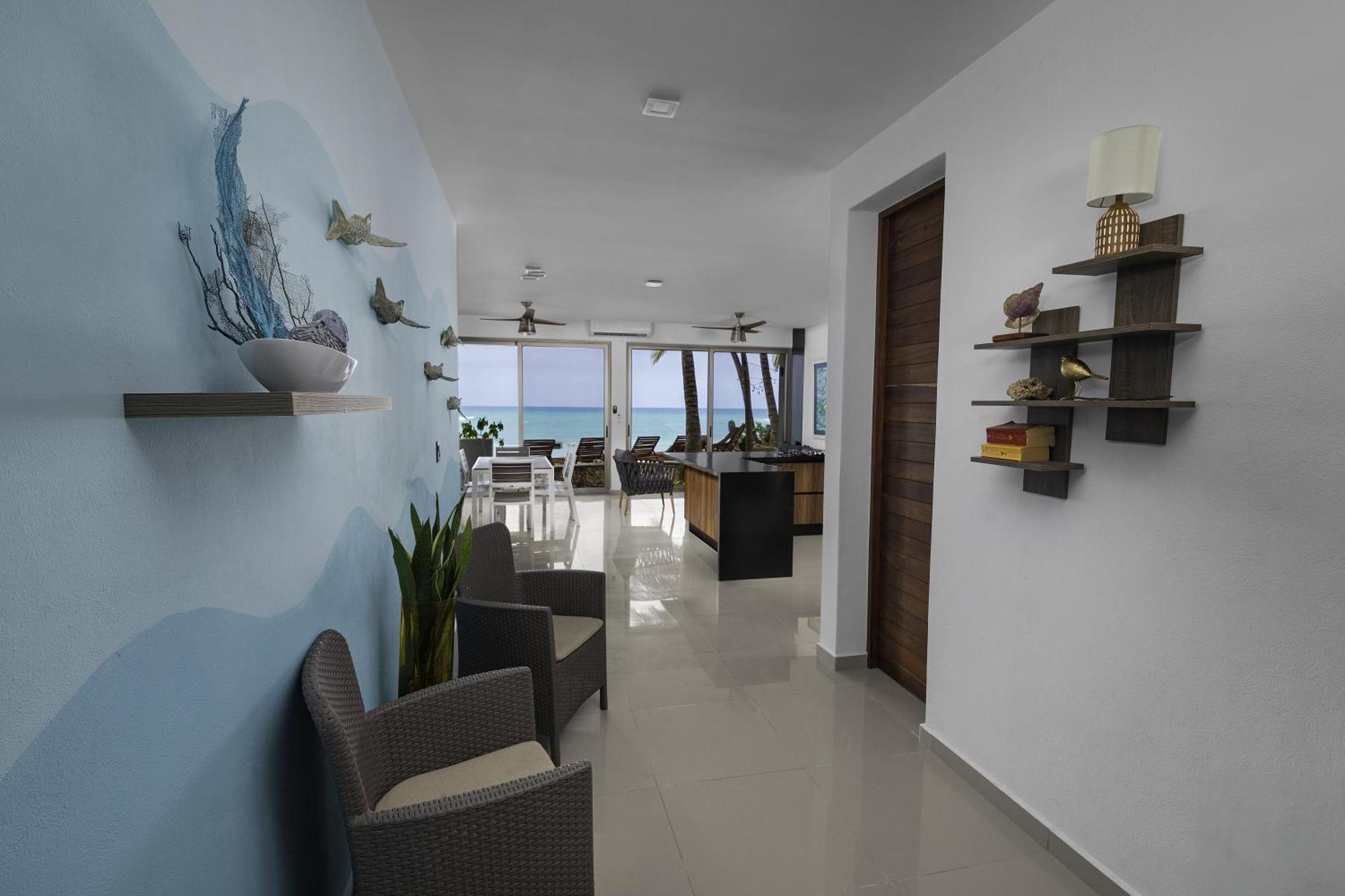 Angelina 28 Beachfront And Family Apartments - Modern And Relaxing Long Stays - 20 Min From Cancun Airport Puerto Morelos Esterno foto