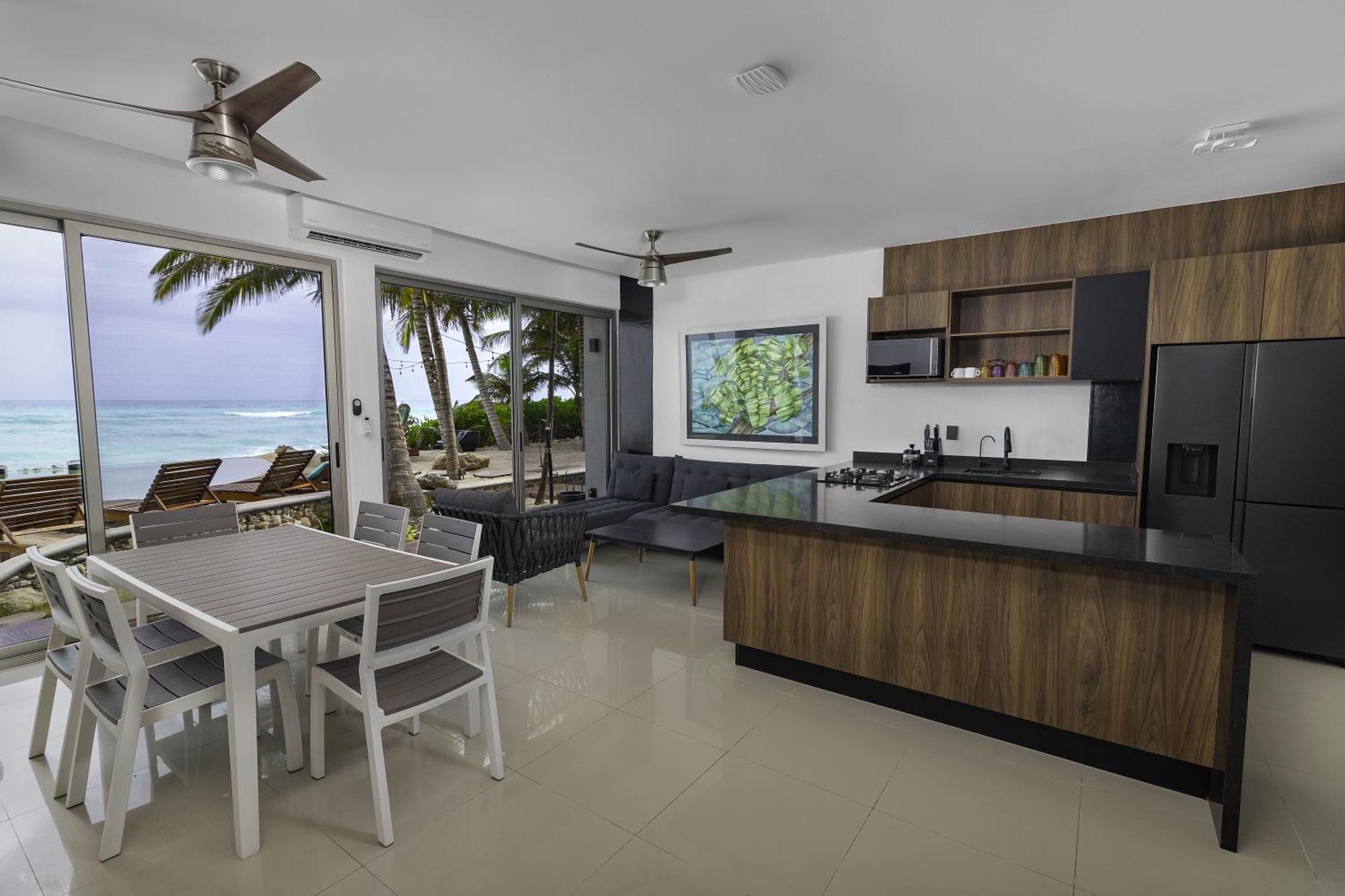 Angelina 28 Beachfront And Family Apartments - Modern And Relaxing Long Stays - 20 Min From Cancun Airport Puerto Morelos Esterno foto