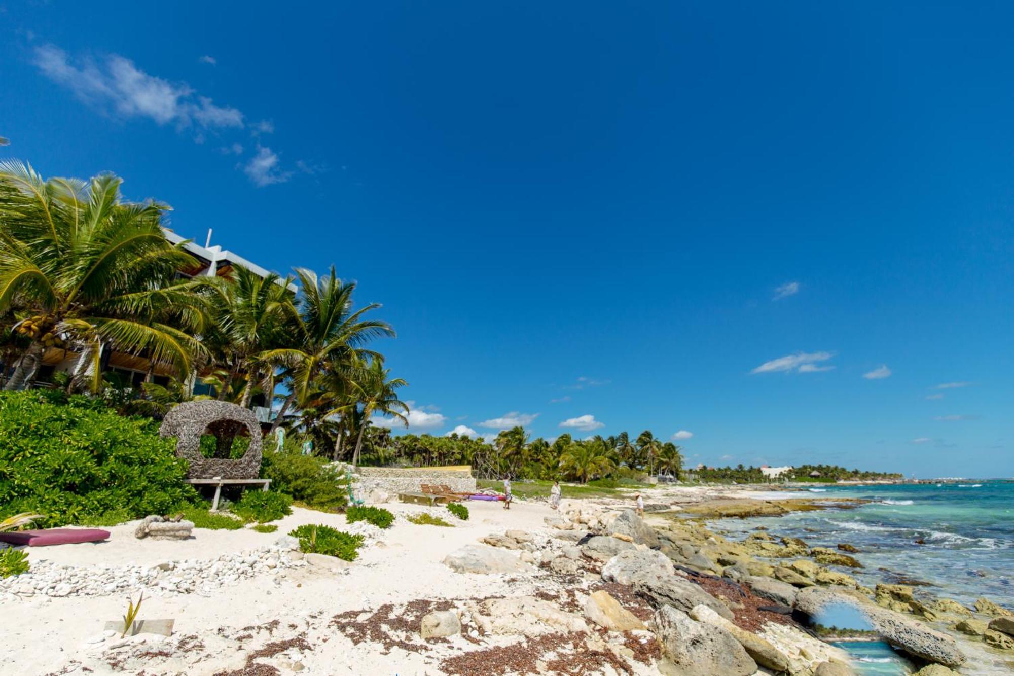 Angelina 28 Beachfront And Family Apartments - Modern And Relaxing Long Stays - 20 Min From Cancun Airport Puerto Morelos Esterno foto