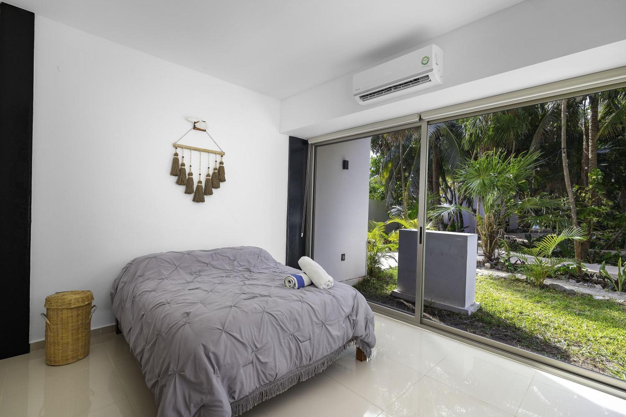 Angelina 28 Beachfront And Family Apartments - Modern And Relaxing Long Stays - 20 Min From Cancun Airport Puerto Morelos Esterno foto