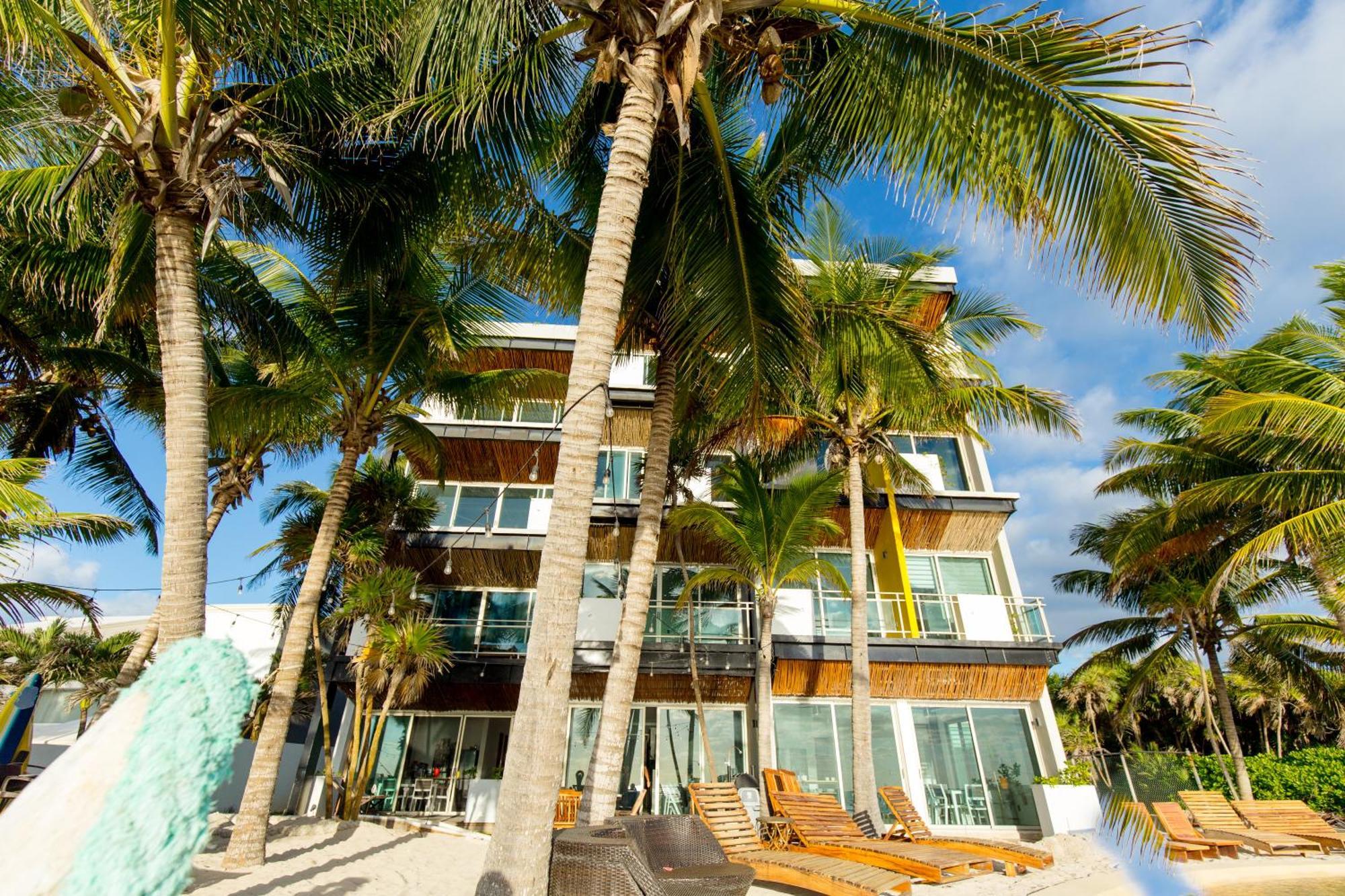 Angelina 28 Beachfront And Family Apartments - Modern And Relaxing Long Stays - 20 Min From Cancun Airport Puerto Morelos Esterno foto