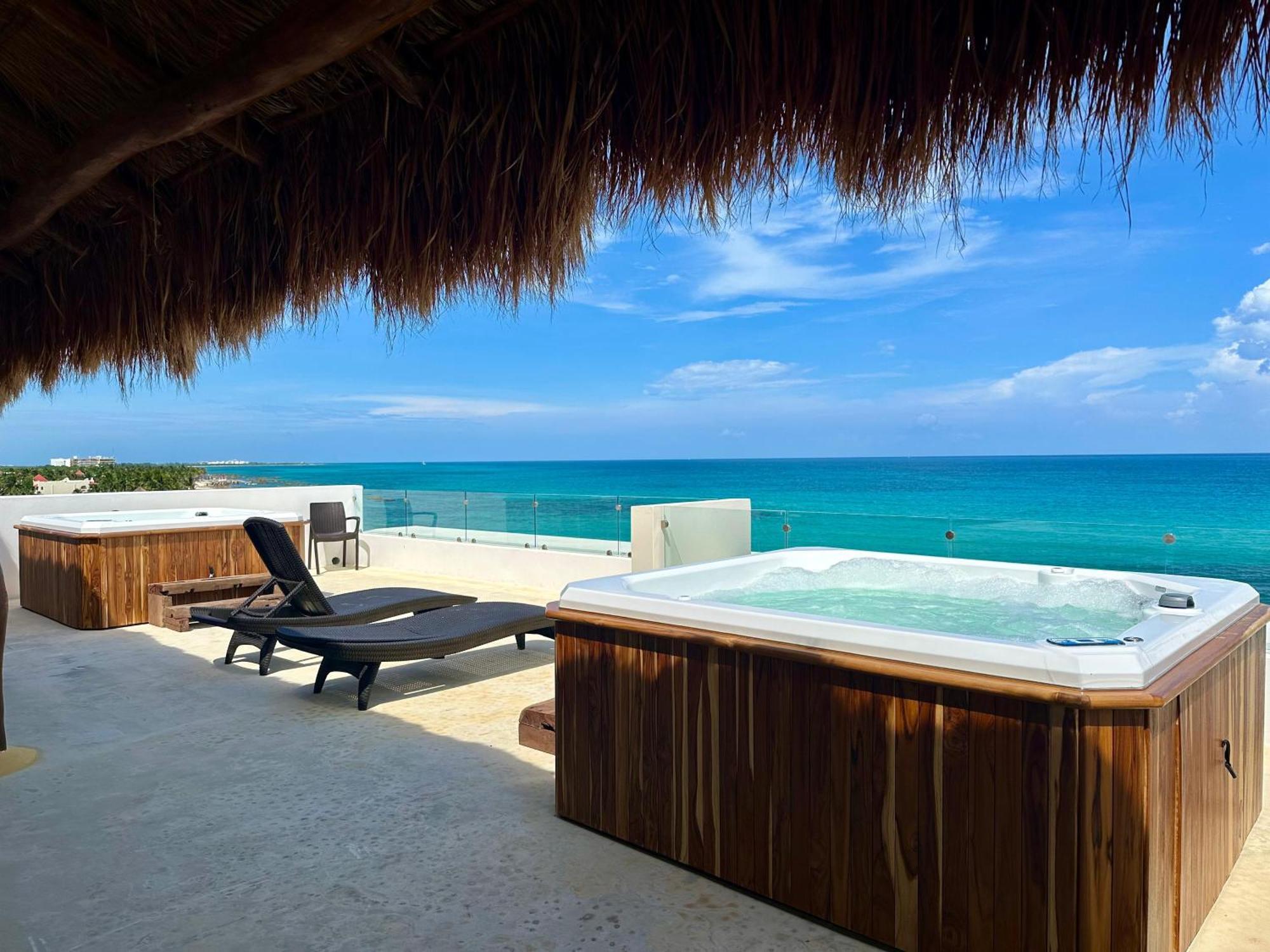 Angelina 28 Beachfront And Family Apartments - Modern And Relaxing Long Stays - 20 Min From Cancun Airport Puerto Morelos Esterno foto